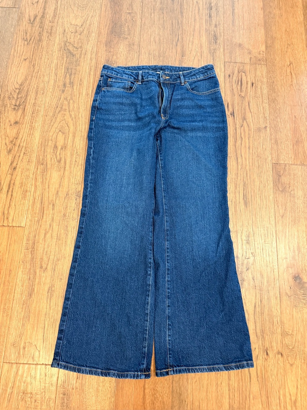 RW&CO. Wide-Leg high waist Jeans in Dark Blue Denim - 31